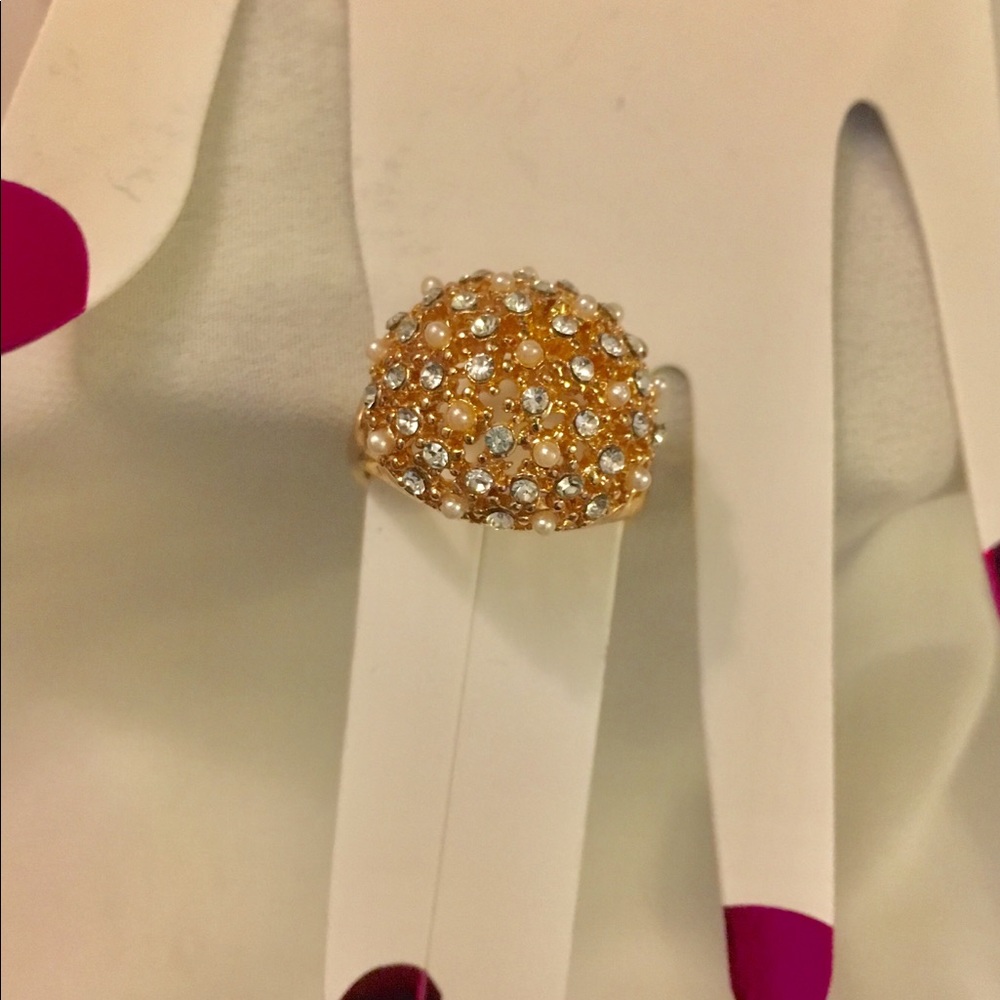 Beautiful pearly fashion ring 8